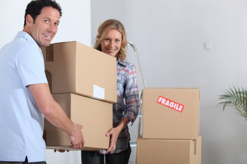 Commercial relocation with removal truck hire in Bayswater